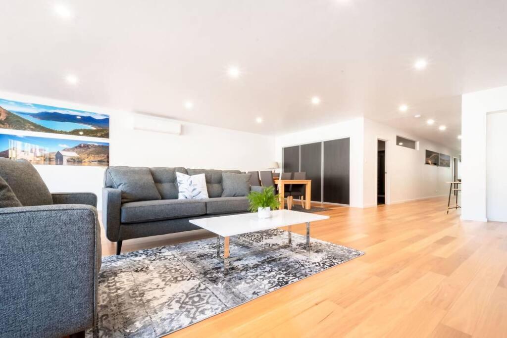 Central Modern 2 Bedroom With Wifi Launceston Eksteriør bilde